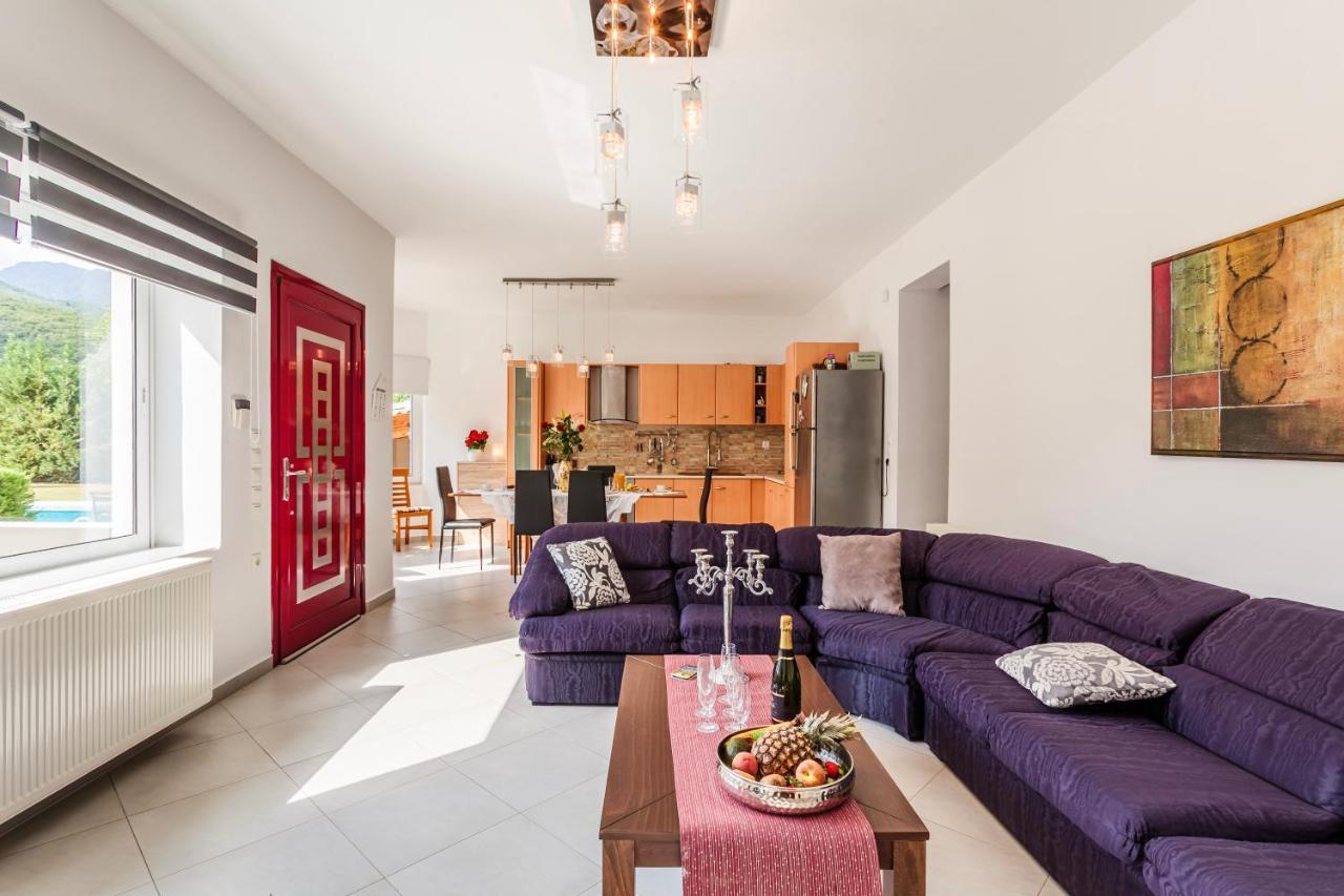 Villa Stymfalia - Luxury Mansion With Private Pool Karteri  Εξωτερικό φωτογραφία